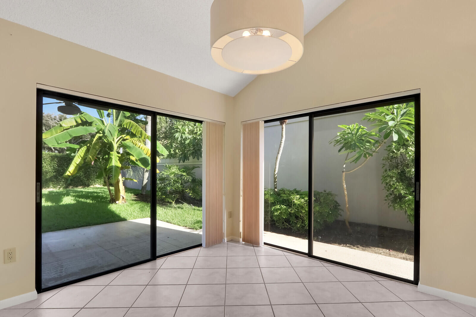 134 Ocean Pines Terrace Jupiter, FL 33477 - Photo 11 of 38 Dining Area