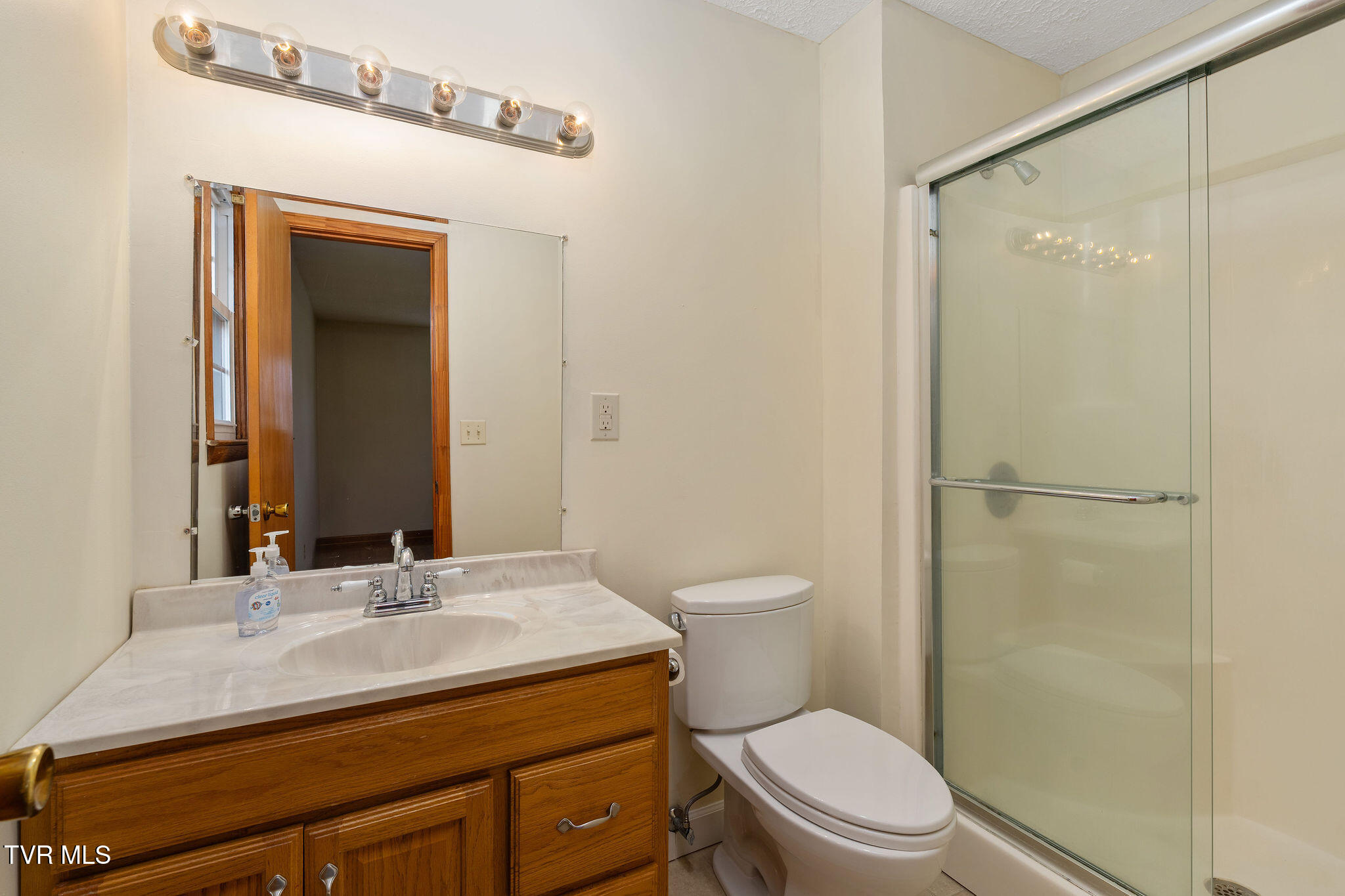 212 Mayflower Road Johnson City, TN 37601 - Photo 30 of 42 DSC00690