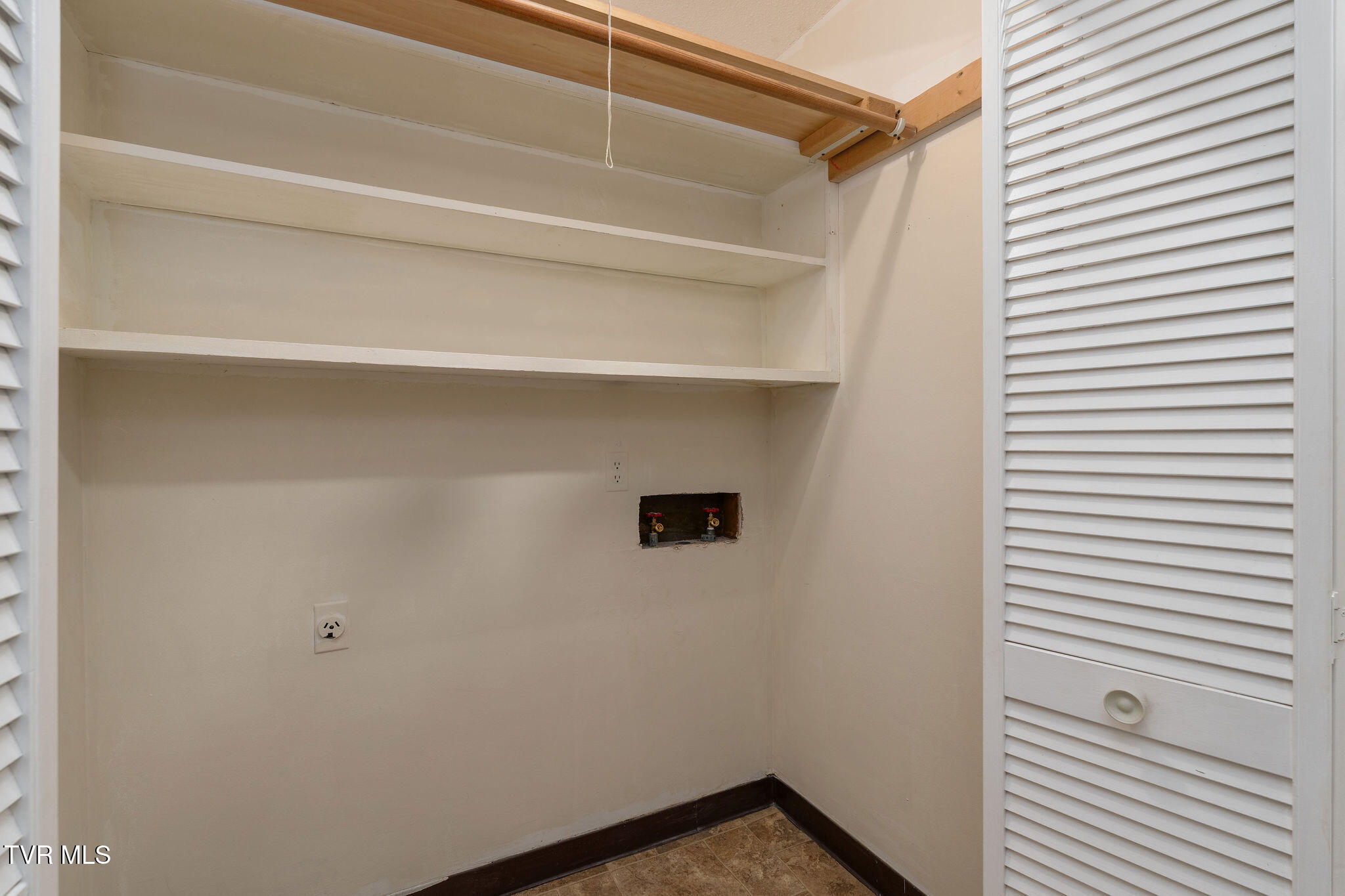 212 Mayflower Road Johnson City, TN 37601 - Photo 32 of 42 DSC00698