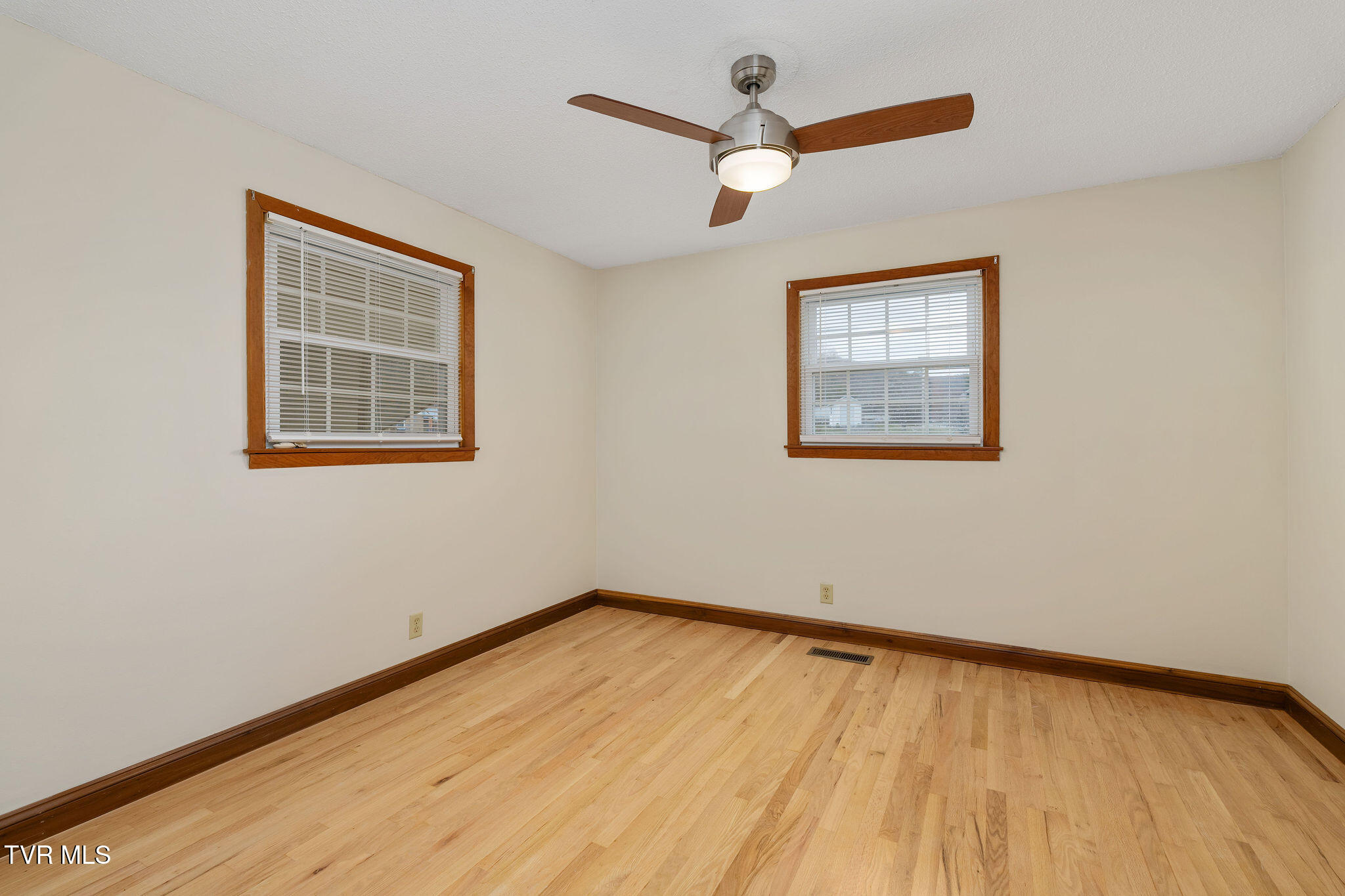 212 Mayflower Road Johnson City, TN 37601 - Photo 35 of 42 DSC00707