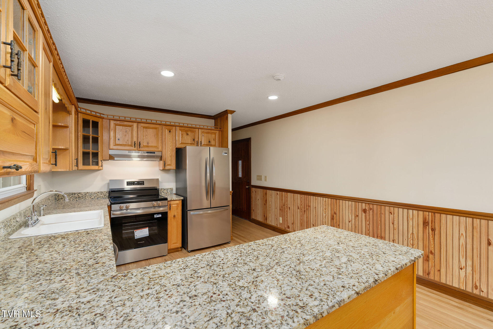 212 Mayflower Road Johnson City, TN 37601 - Photo 8 of 42 DSC00549