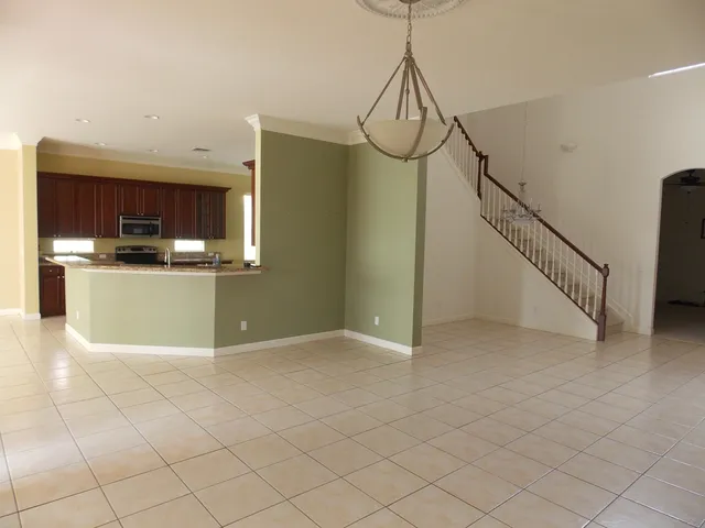 $3,300 | 323 Northwest Sheffield Circle, Port St. Lucie, FL 34983