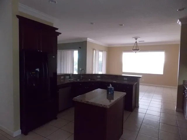 $3,300 | 323 Northwest Sheffield Circle, Port St. Lucie, FL 34983