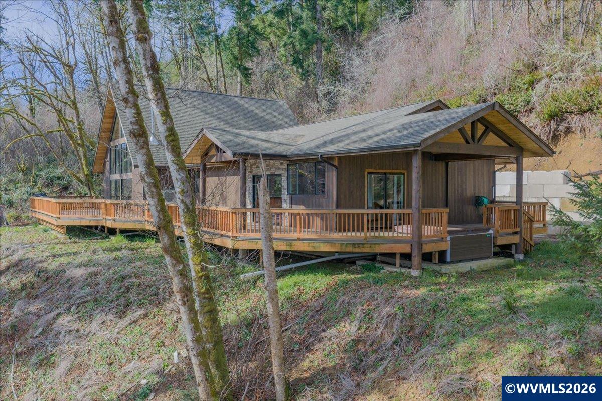 53 Olalla Road Toledo, OR 97391 - Photo 3 of 48