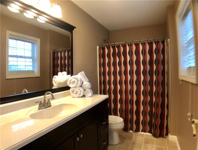 441 Whitestown Road Butler, PA 16001 - Photo 14 of 25 Private master bath