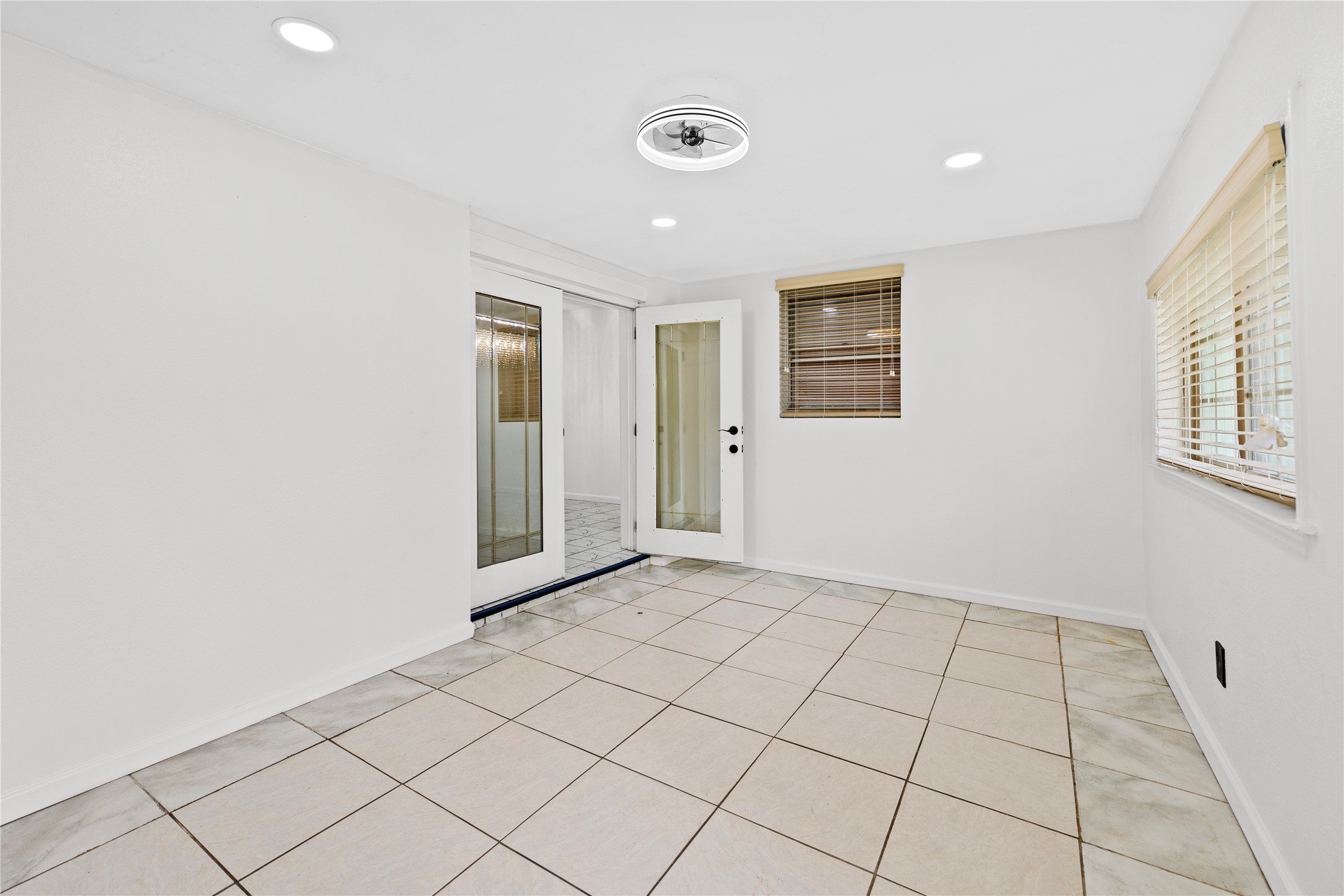 13902 Ambrose Street Houston, TX 77045 - Photo 21 of 50