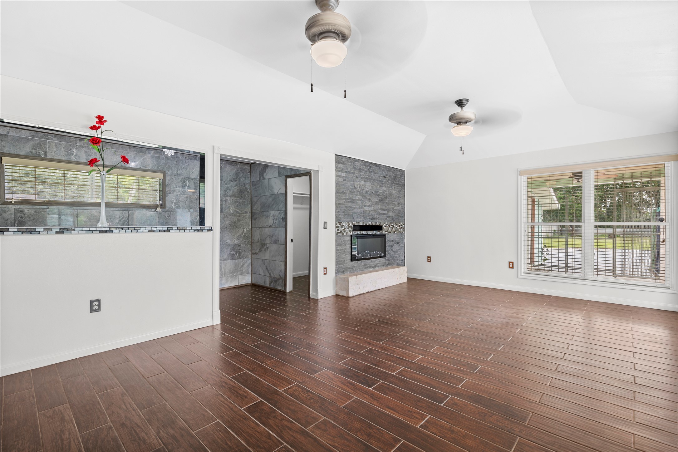 13902 Ambrose Street Houston, TX 77045 - Photo 29 of 50