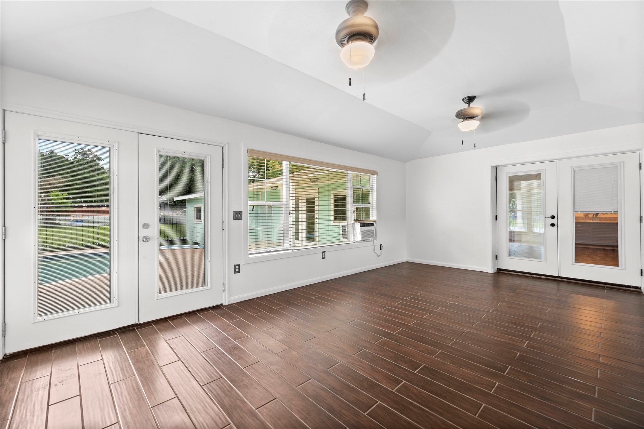 13902 Ambrose Street Houston, TX 77045 - Photo 31 of 50