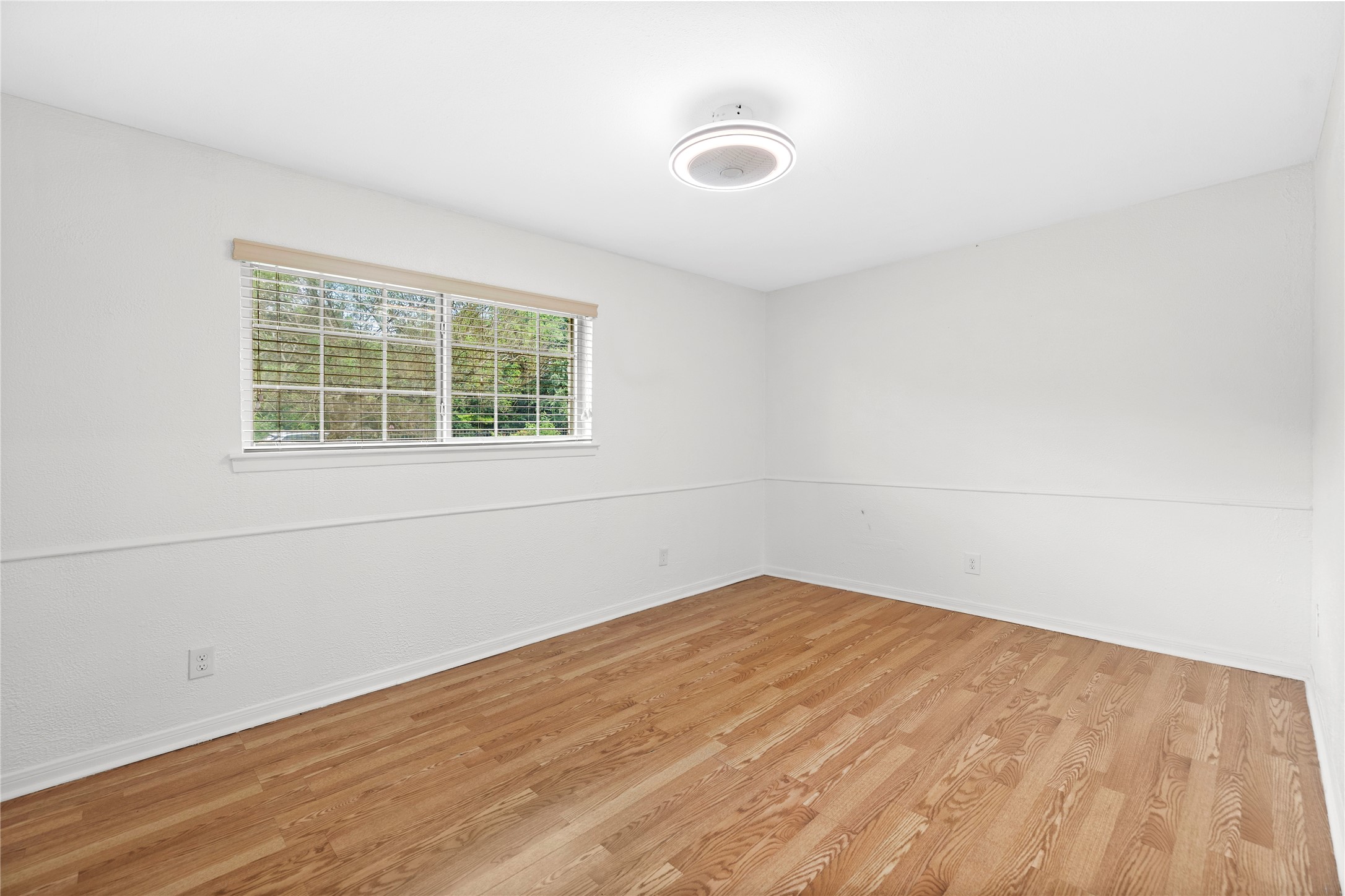 13902 Ambrose Street Houston, TX 77045 - Photo 36 of 50