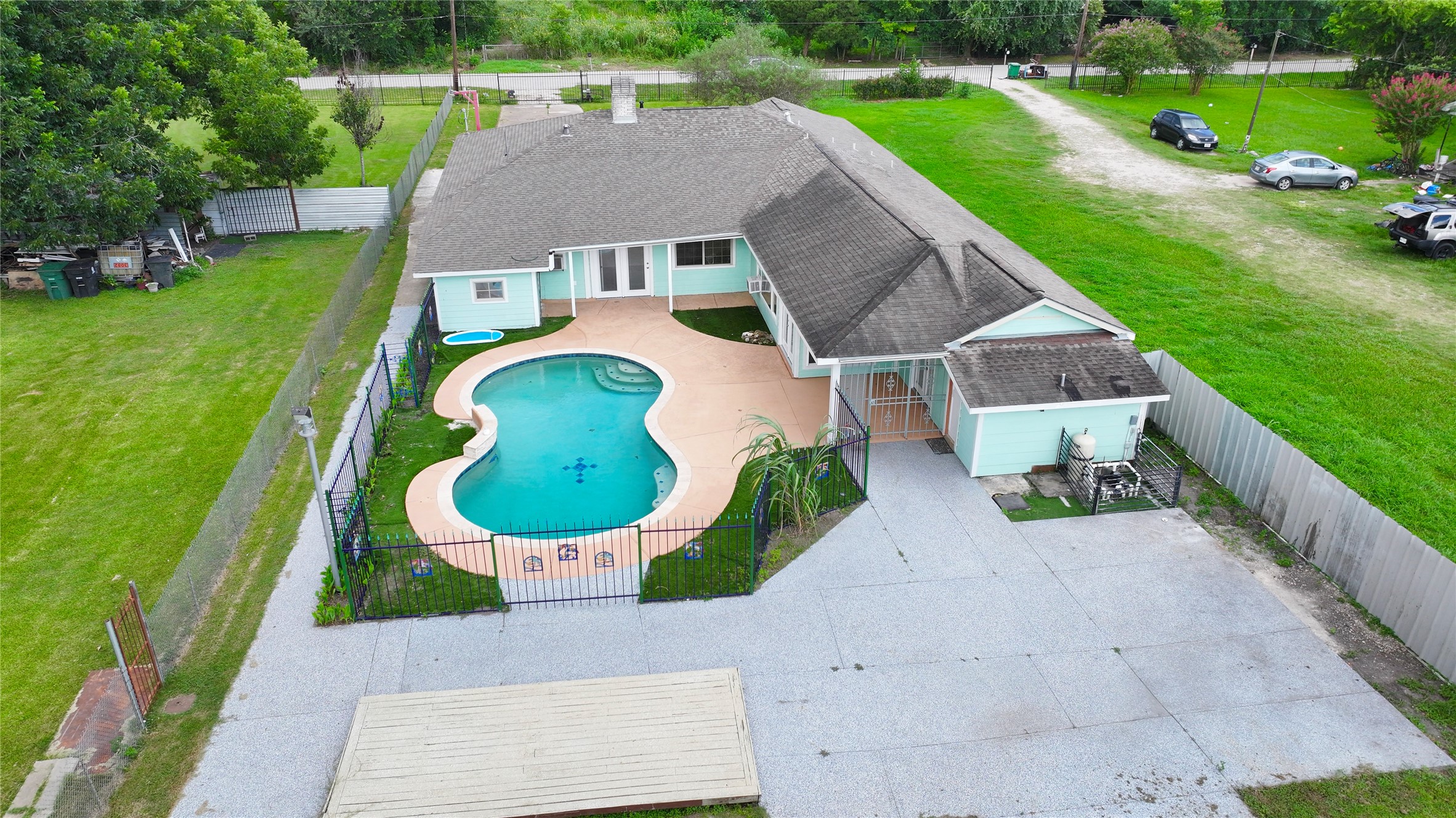 13902 Ambrose Street Houston, TX 77045 - Photo 40 of 50