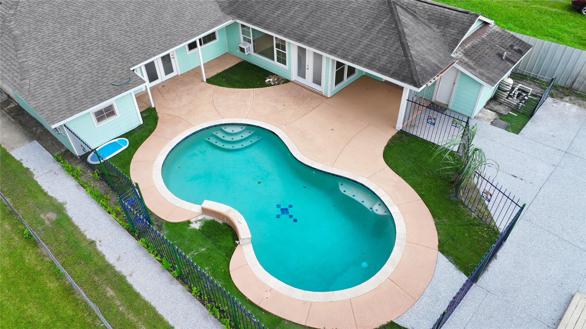 13902 Ambrose Street Houston, TX 77045 - Photo 41 of 50