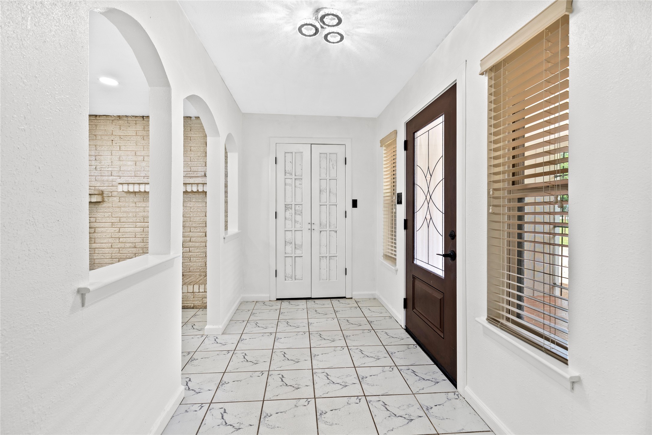 13902 Ambrose Street Houston, TX 77045 - Photo 9 of 50