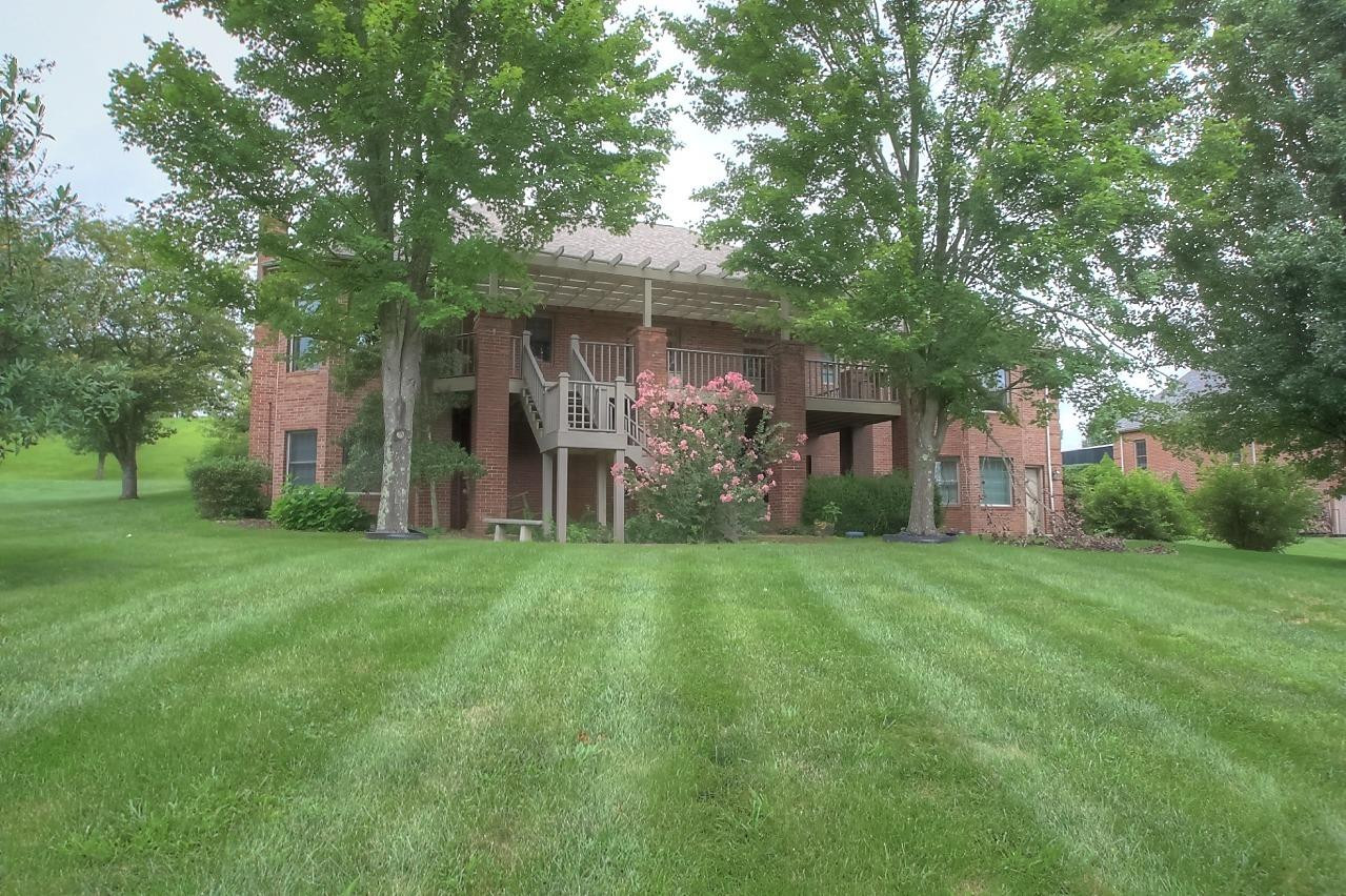 123 Club Valley Estates Road London, KY 40741 - Photo 2 of 37 Beautiful Back View Of The Home. Huge De