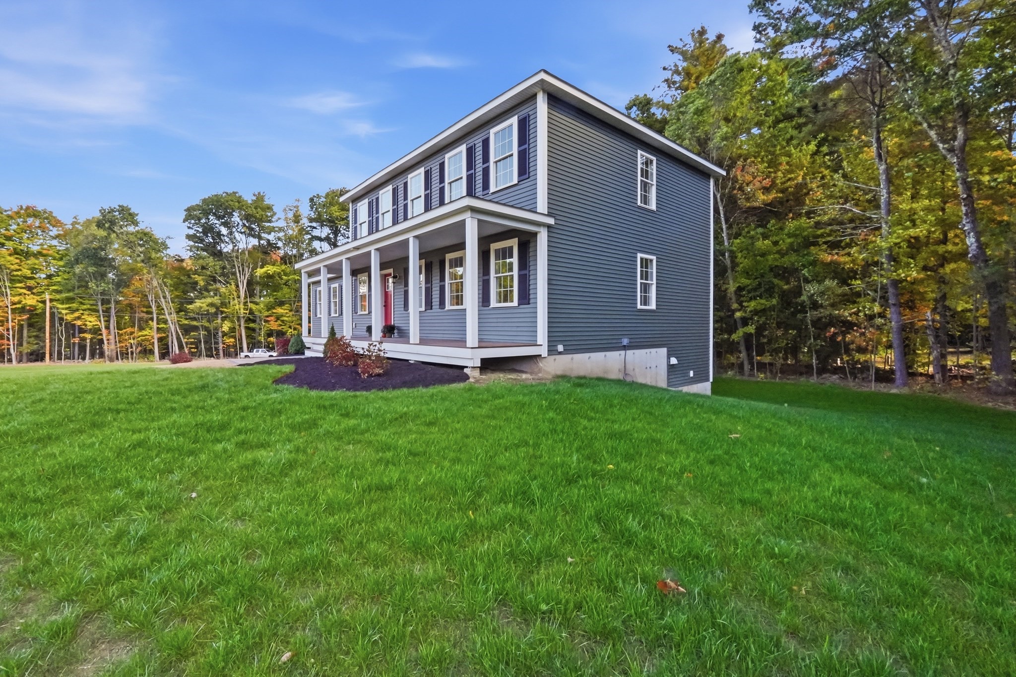 126 Townsend Harbor Road Lunenburg, MA 01462 - Photo 5 of 40 Gallery Image 5