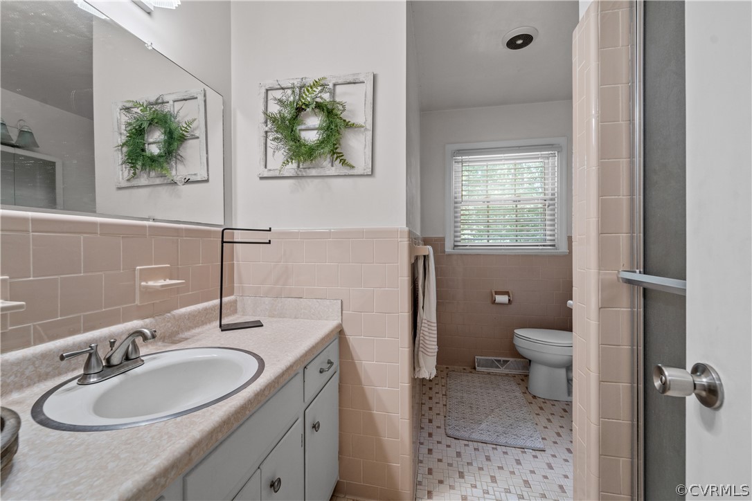 4260 Gayle Road Chester, VA 23831 - Photo 14 of 46
