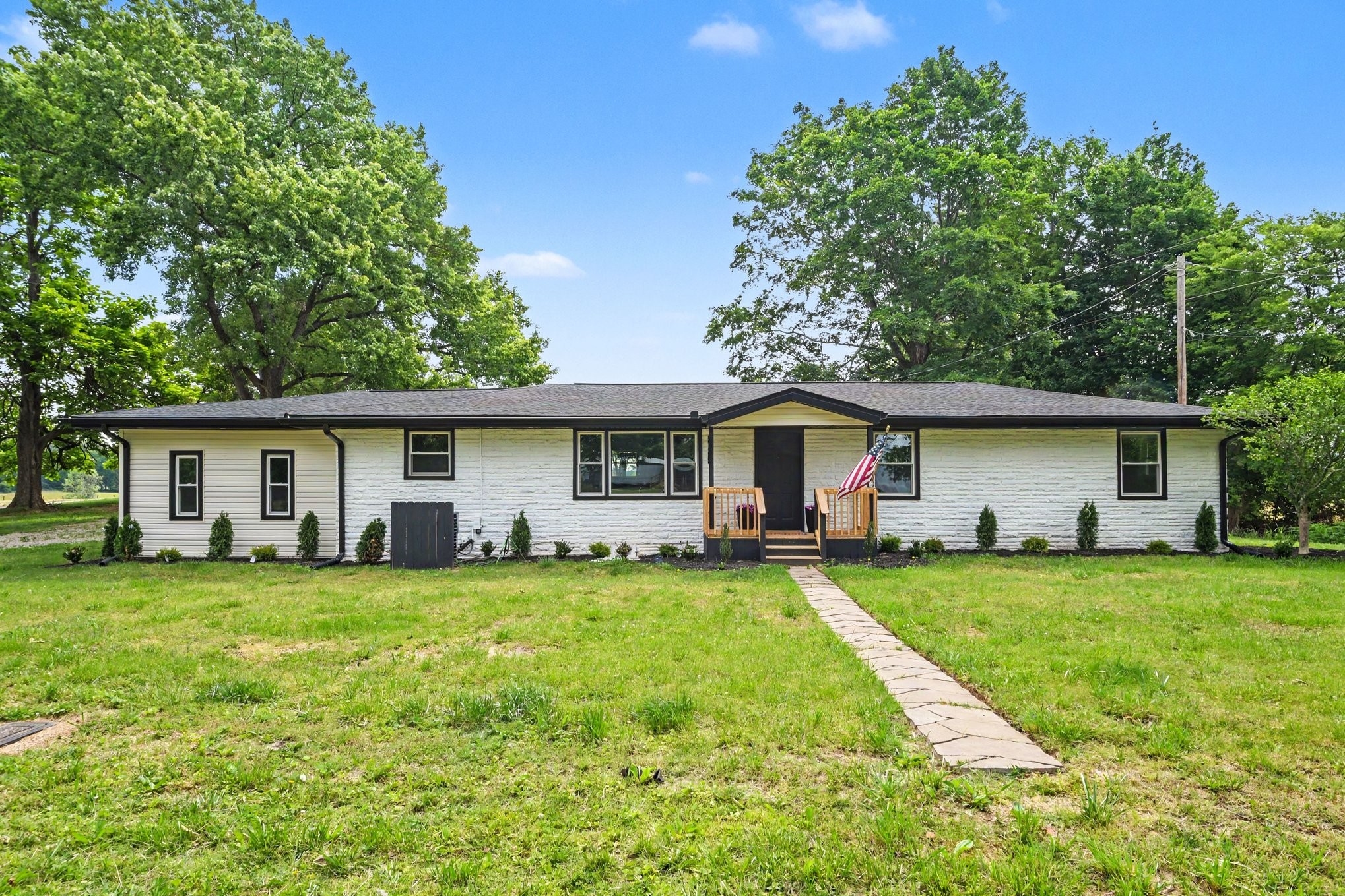 5963 Wayman Dunn Road Springfield, TN 37172 - Photo 1 of 35