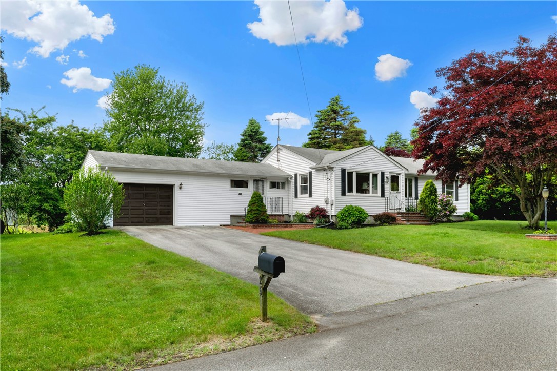 25 Council Rock Road Cranston, RI 02921 - Photo 1 of 34