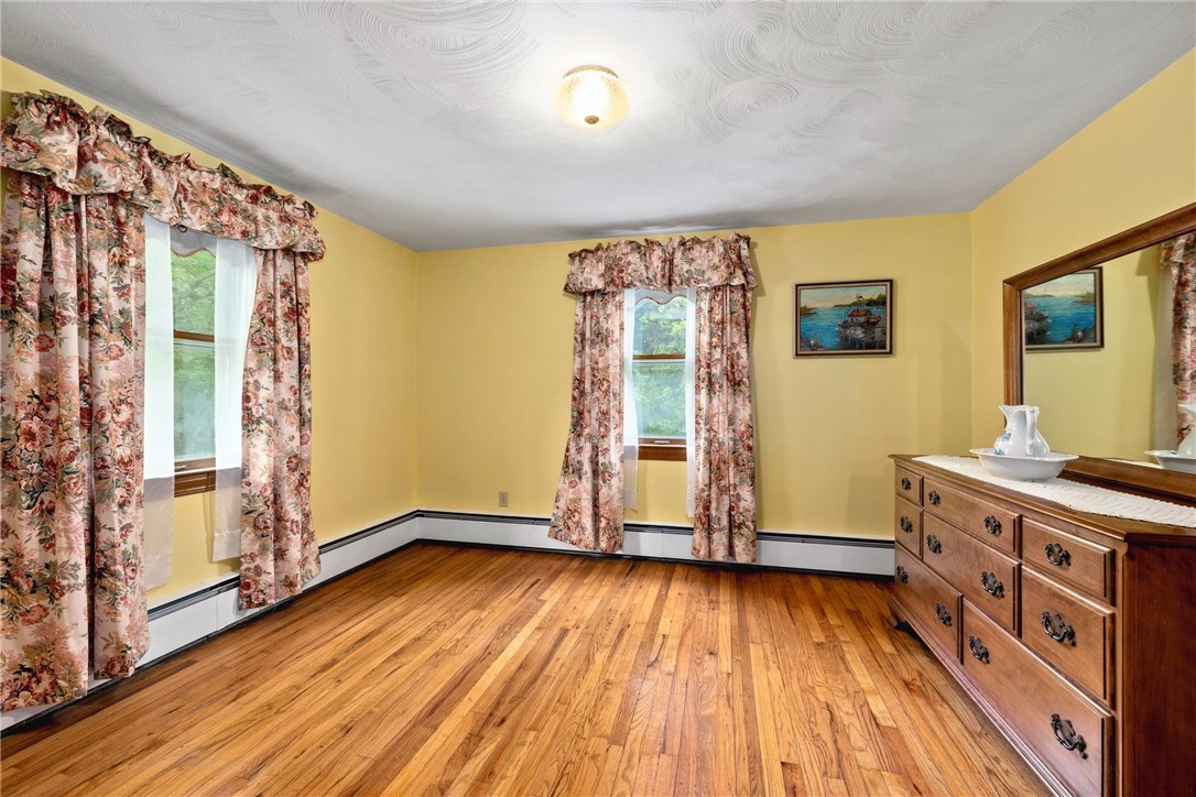 25 Council Rock Road Cranston, RI 02921 - Photo 19 of 34