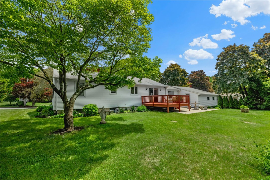 25 Council Rock Road Cranston, RI 02921 - Photo 28 of 34