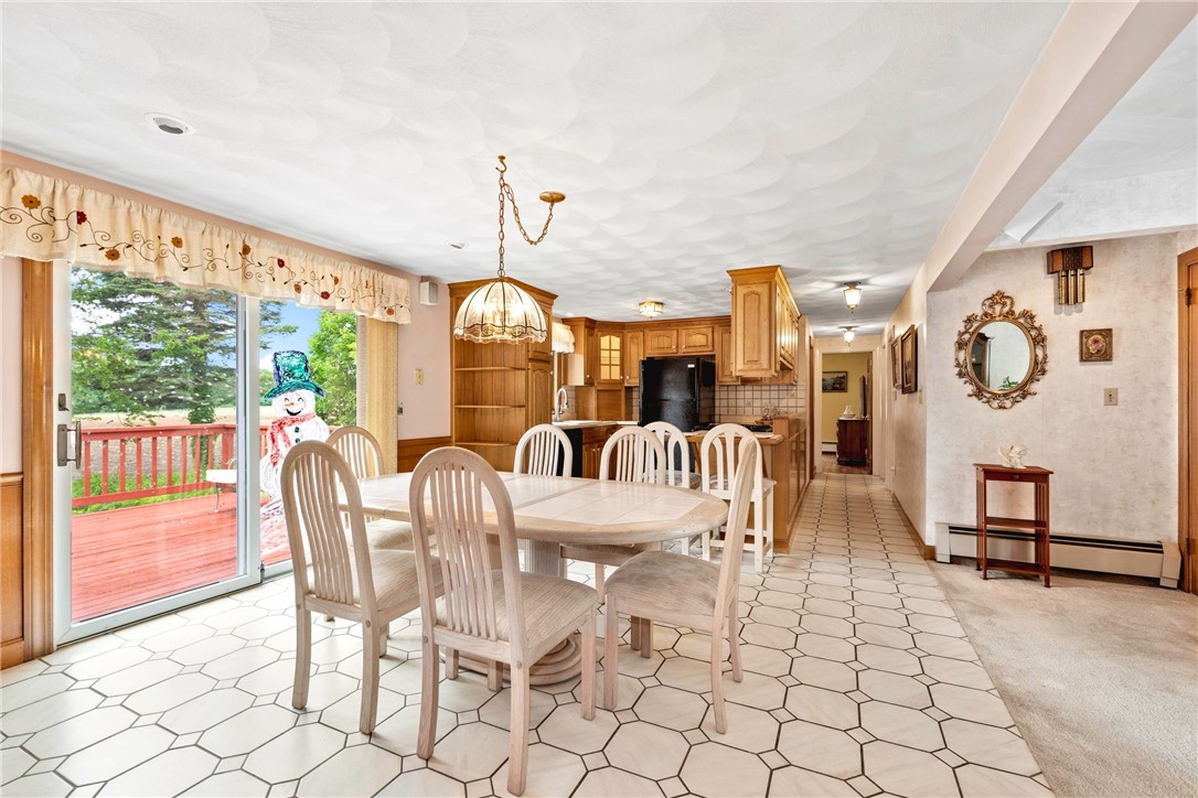 25 Council Rock Road Cranston, RI 02921 - Photo 3 of 34