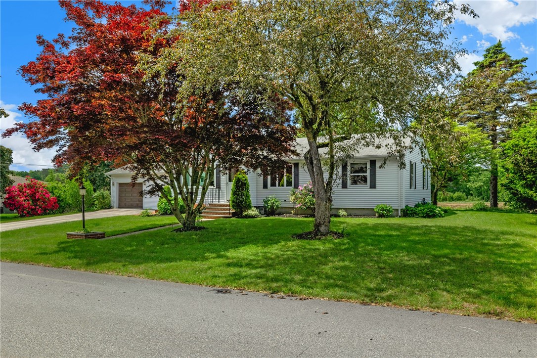 25 Council Rock Road Cranston, RI 02921 - Photo 31 of 34