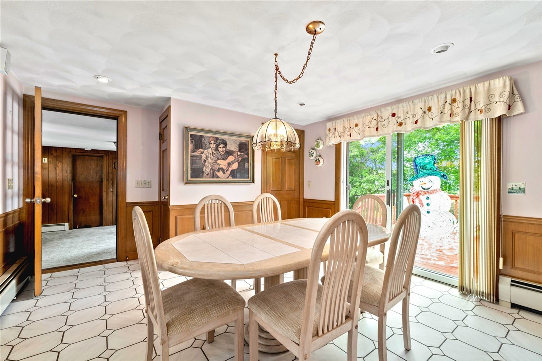 25 Council Rock Road Cranston, RI 02921 - Photo 8 of 34