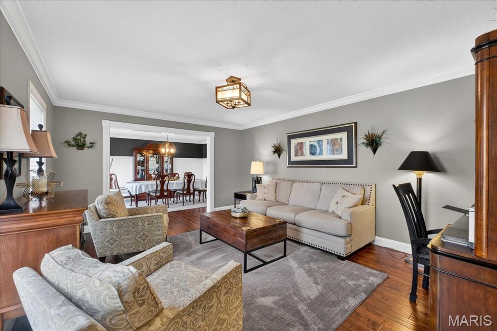 260 Pennington Lane Clarkson Valley, MO 63005 - Photo 7 of 44