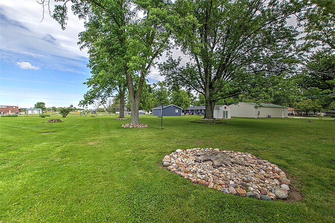 6060 Mayflower Drive Decatur, IL 62521 - Photo 31 of 32