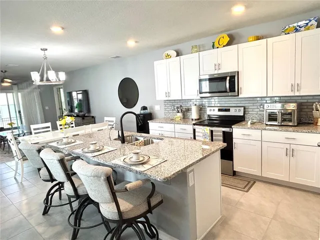 $325,000 | 622 Autumn Breeze Street, DeLand, FL 32724