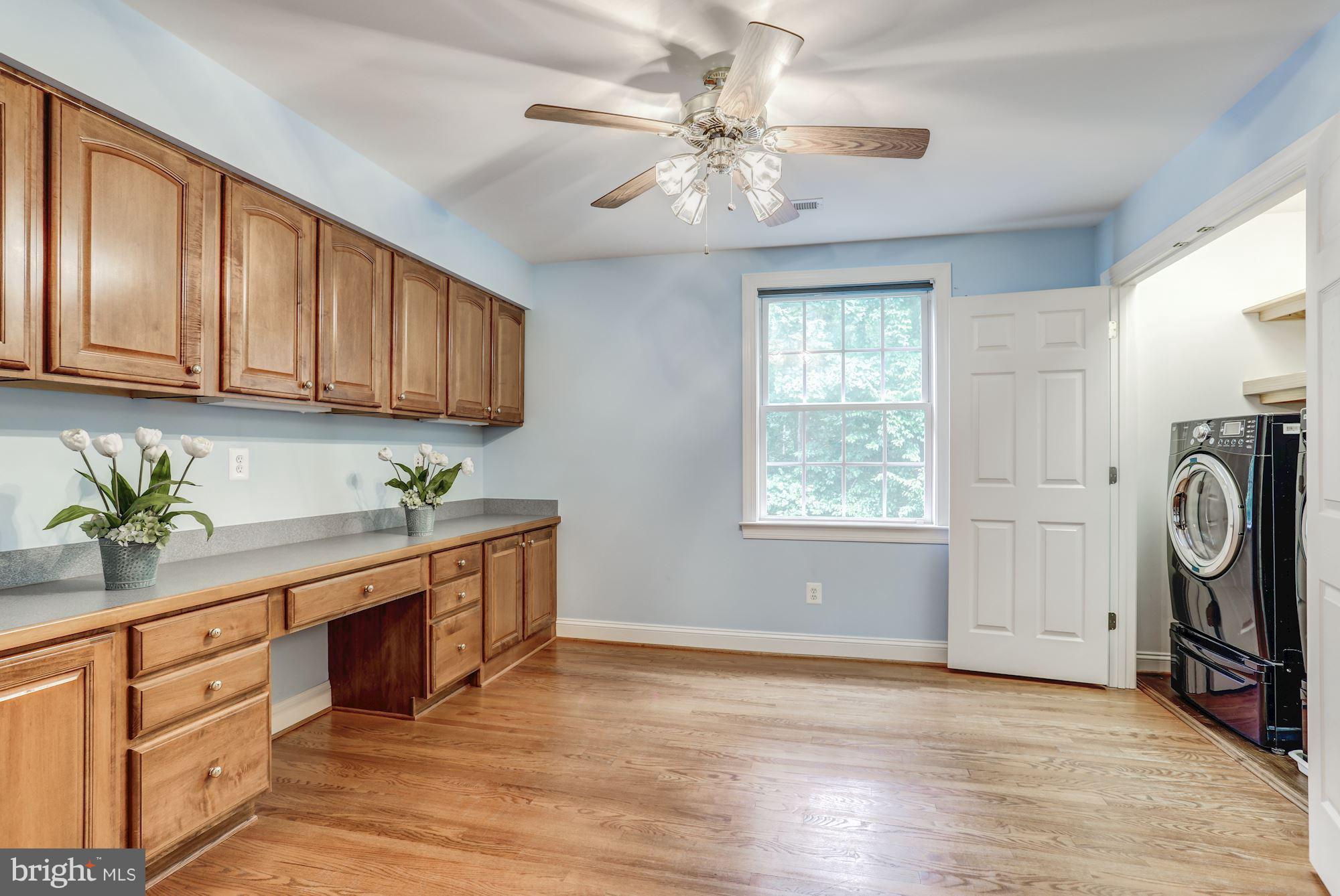 7882 Pembridge Road Manassas, VA 20112 - Photo 19 of 30 BR3 w Built-in Cabinets / Craft Room and Laundry