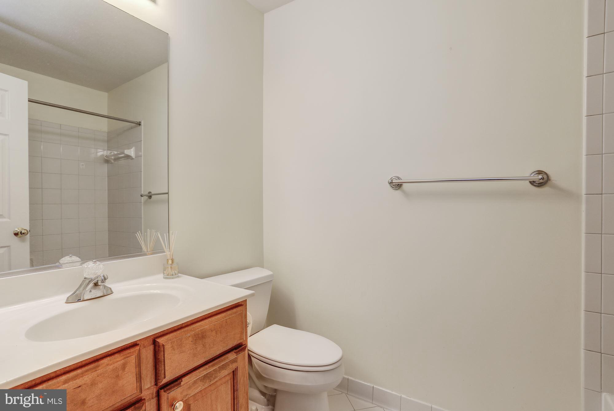 7882 Pembridge Road Manassas, VA 20112 - Photo 25 of 30 Bathroom 5 - Full Bath