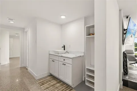 $1,075,000 | 13120 Shore Drive, Winter Garden, FL 34787