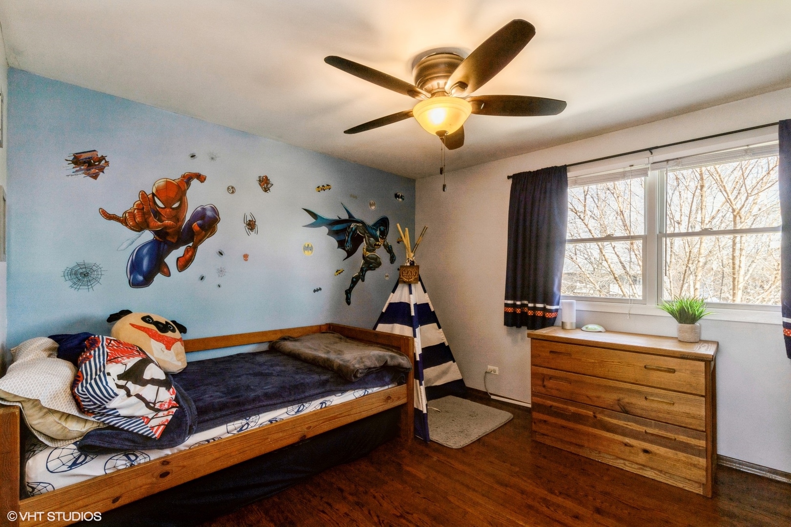 506 Beck Road Lindenhurst, IL 60046 - Photo 10 of 15 a bedroom with furniture and window