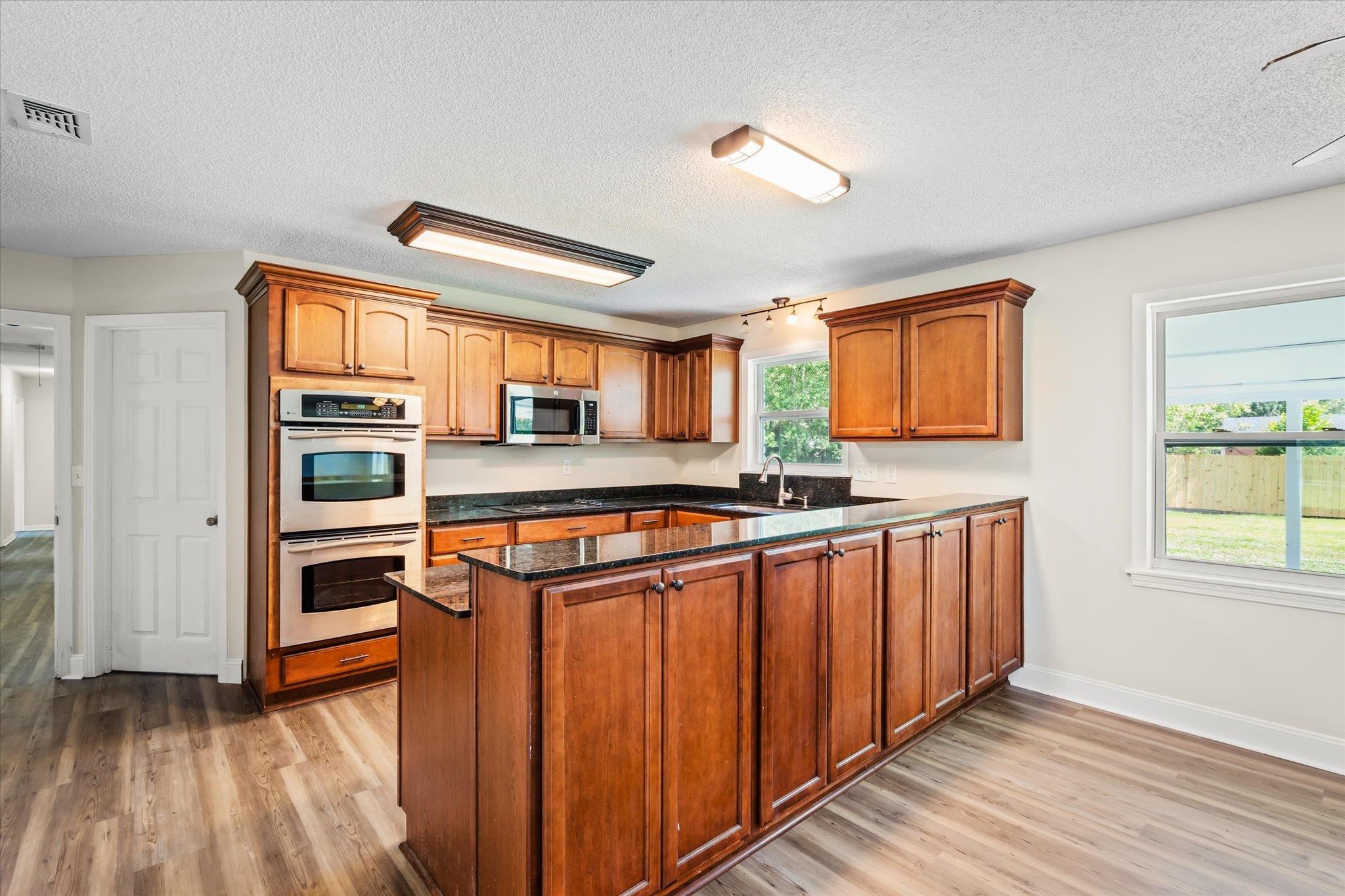207 West Oak Street Atmore, AL 36502 - Photo 7 of 33