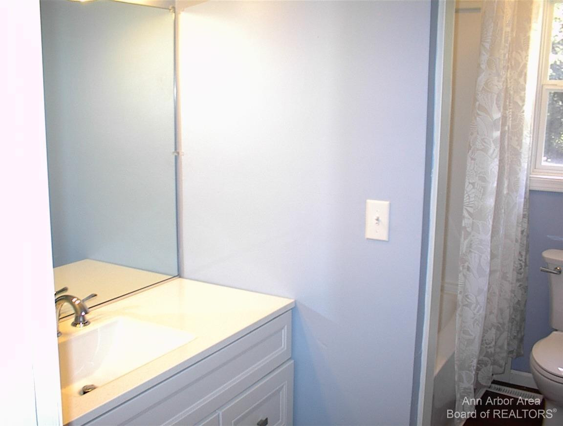 12494 Hitchingham Road Milan, MI 48160 - Photo 10 of 12 Photo 10