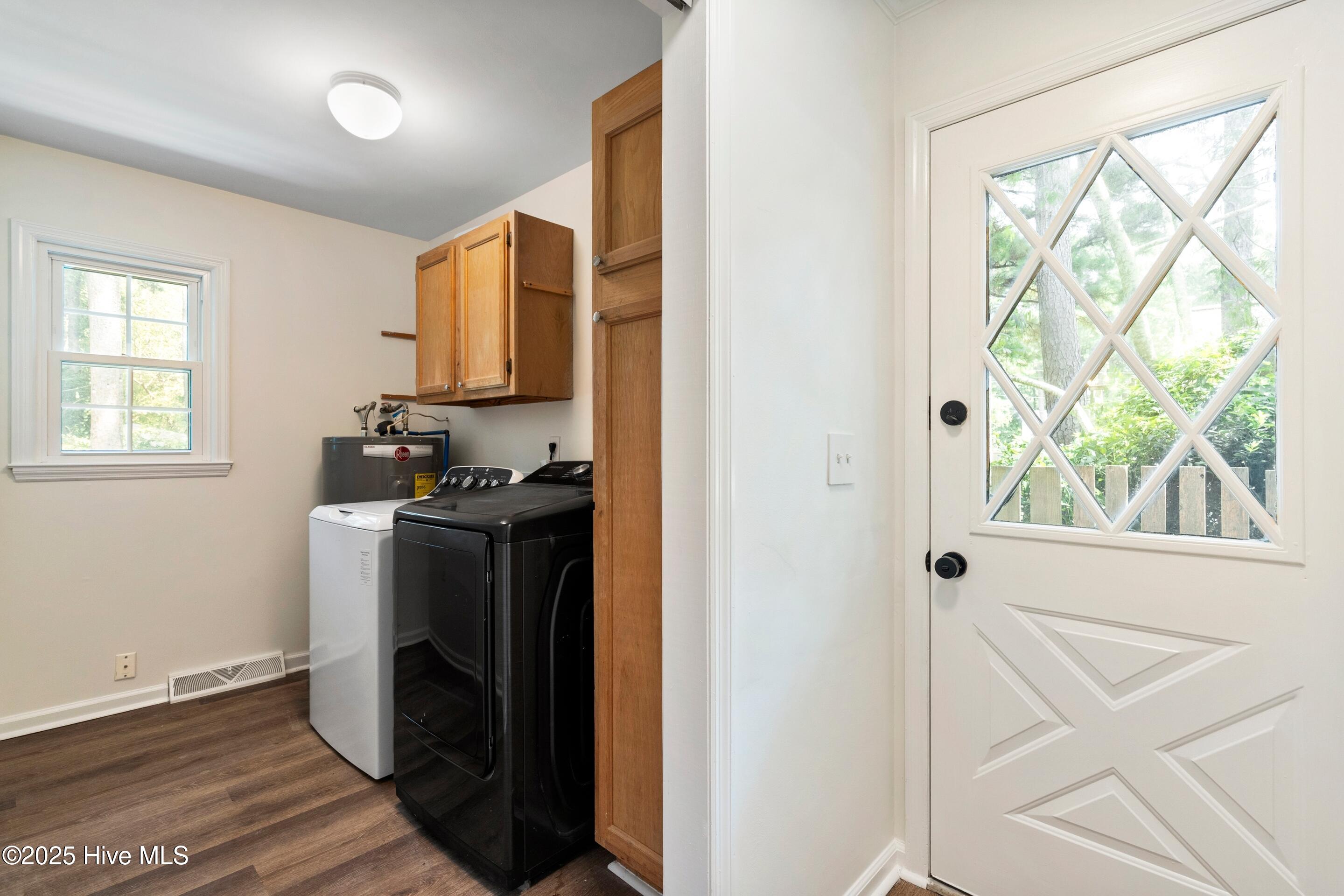 106 Brookview Road Wilmington, NC 28409 - Photo 12 of 37 106 Brookview Laundry