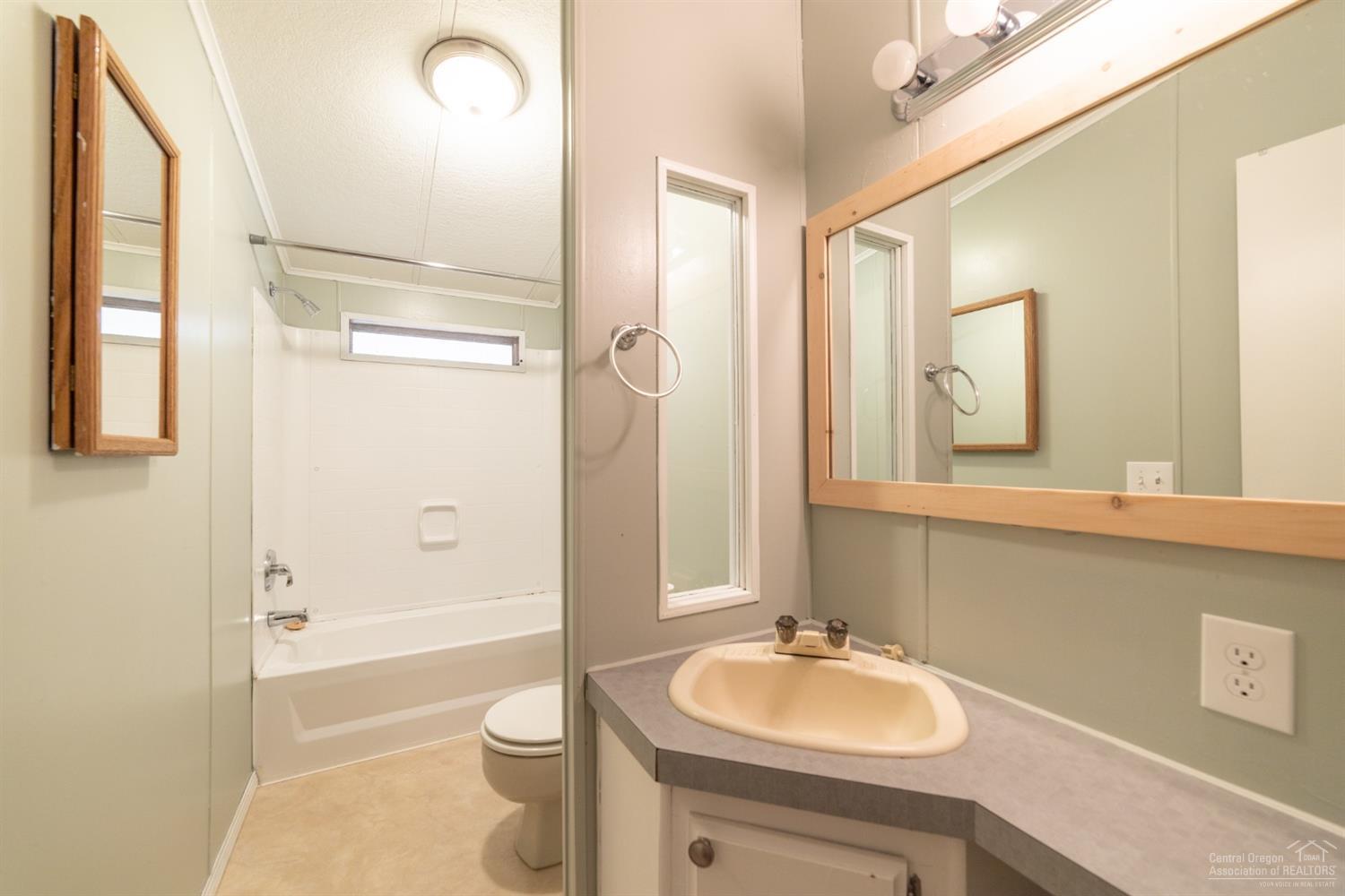 17387 Kent Road Sisters, OR 97759 - Photo 17 of 25 Additional Photo