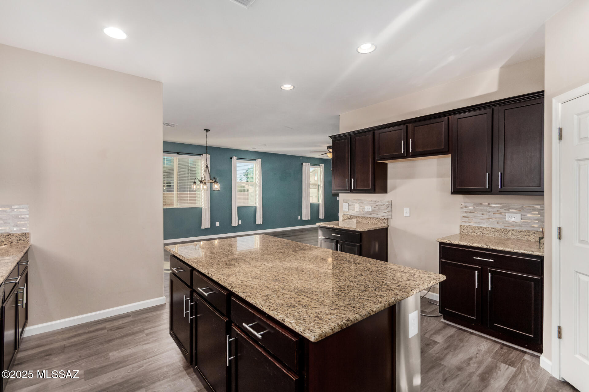 6760 Neptune Cove Road Tucson, AZ 85756 - Photo 11 of 47 Gallery Image 11