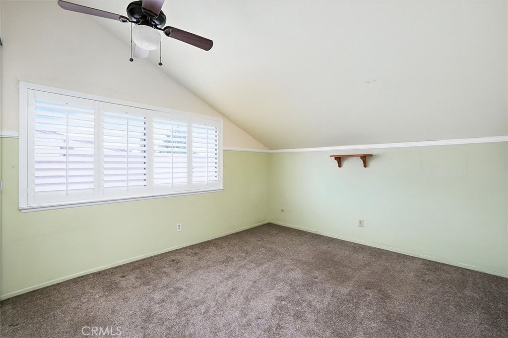 25208 Vía Sistine Valencia, CA 91355 - Photo 22 of 38 Second Bedroom