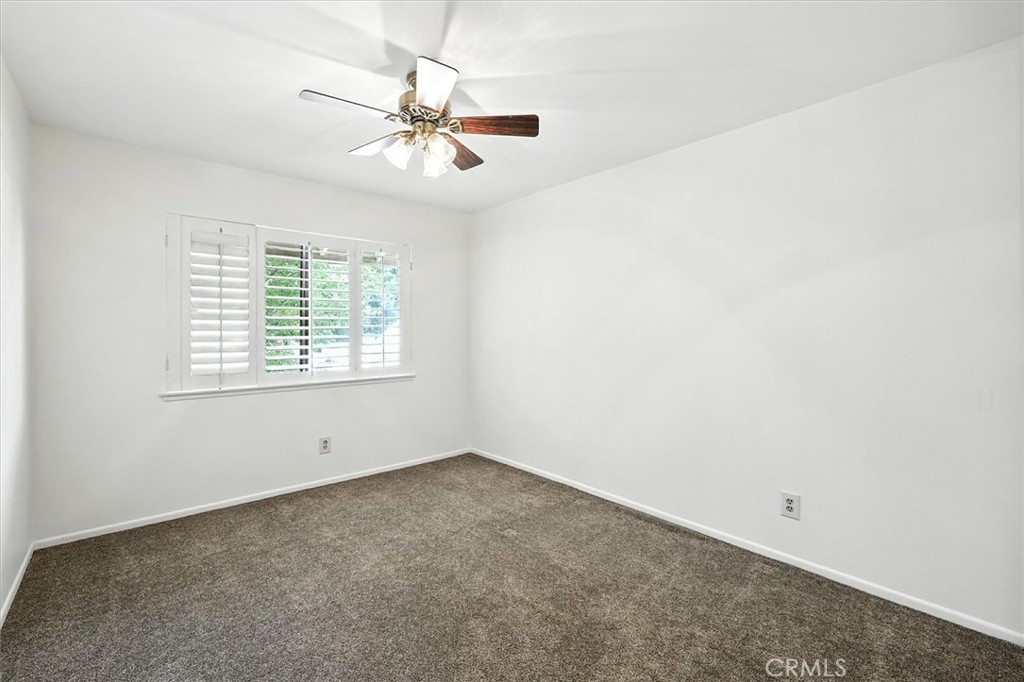 25208 Vía Sistine Valencia, CA 91355 - Photo 23 of 38 Third Bedroom