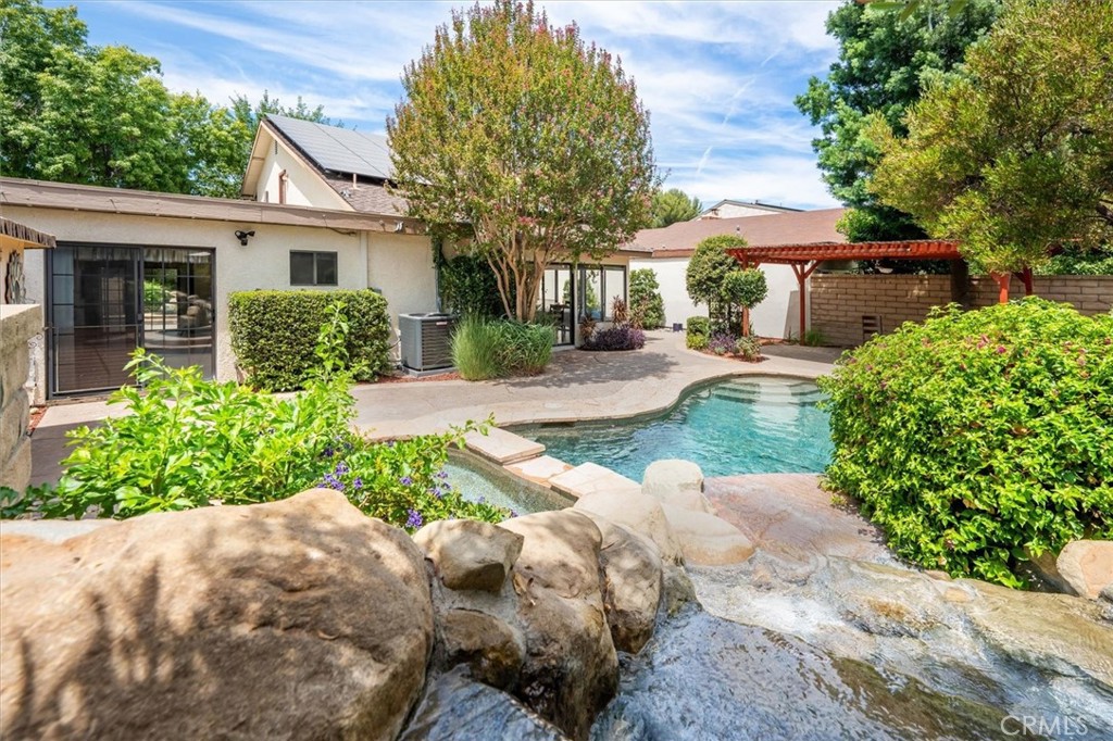 25208 Vía Sistine Valencia, CA 91355 - Photo 29 of 38 Backyard