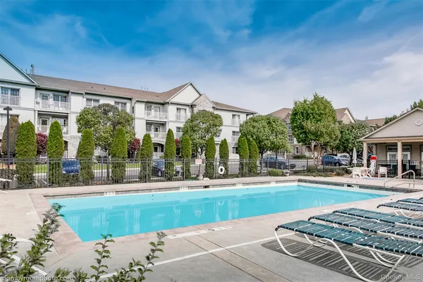 $578,000 | 26 North De Baun Avenue, Unit 104, Suffern, NY 10901