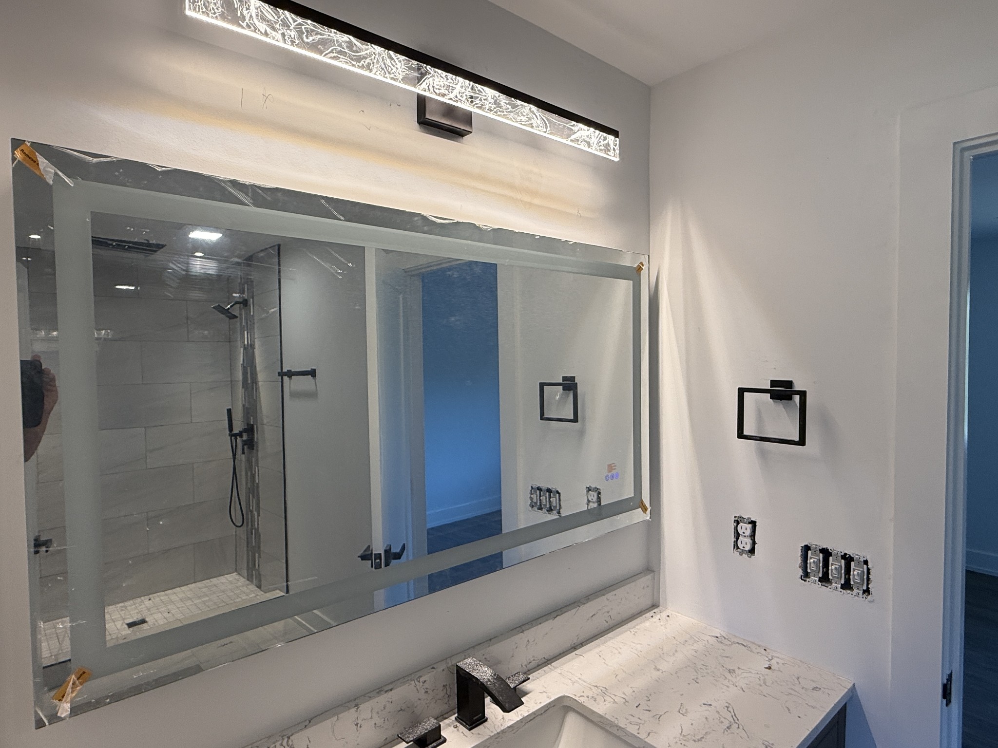 3880 Barfield Crescent Road Murfreesboro, TN 37128 - Photo 20 of 26 a bathroom with a tub and shower