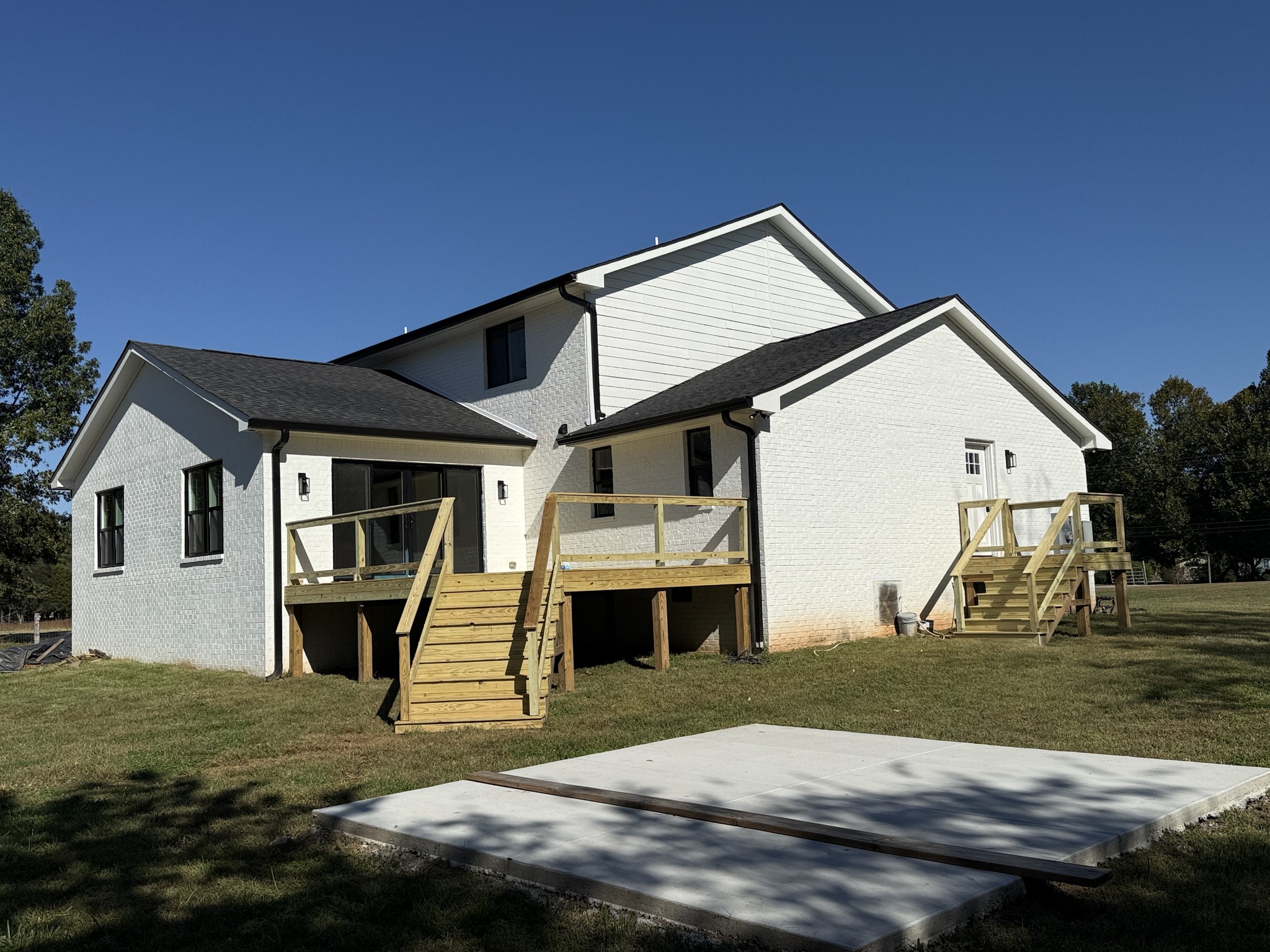 3880 Barfield Crescent Road Murfreesboro, TN 37128 - Photo 23 of 26 a front view of a house with a yard