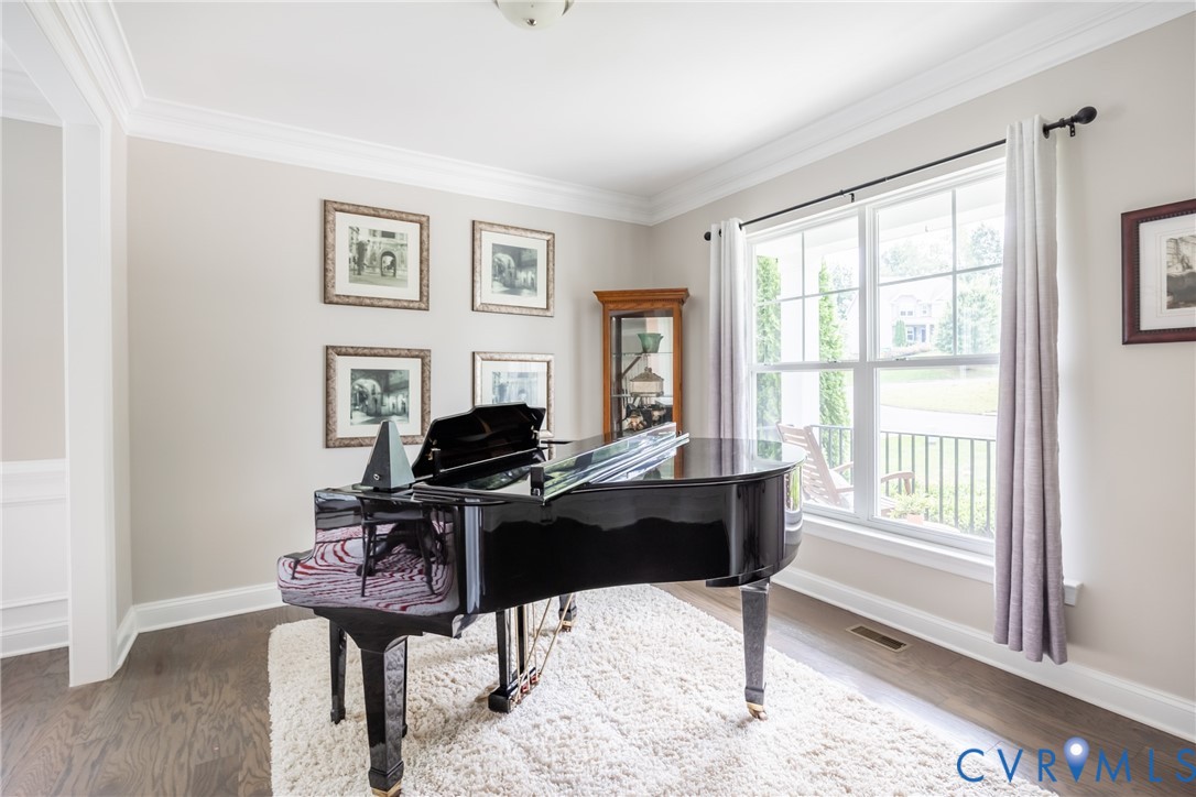15206 Blackrail Road Chesterfield, VA 23832 - Photo 20 of 50 a work room with furniture and a window