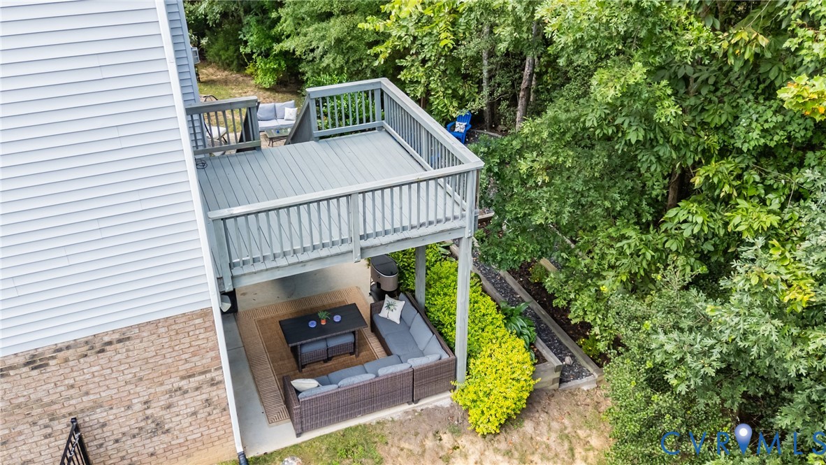 15206 Blackrail Road Chesterfield, VA 23832 - Photo 6 of 50 a view of stairs and a yard