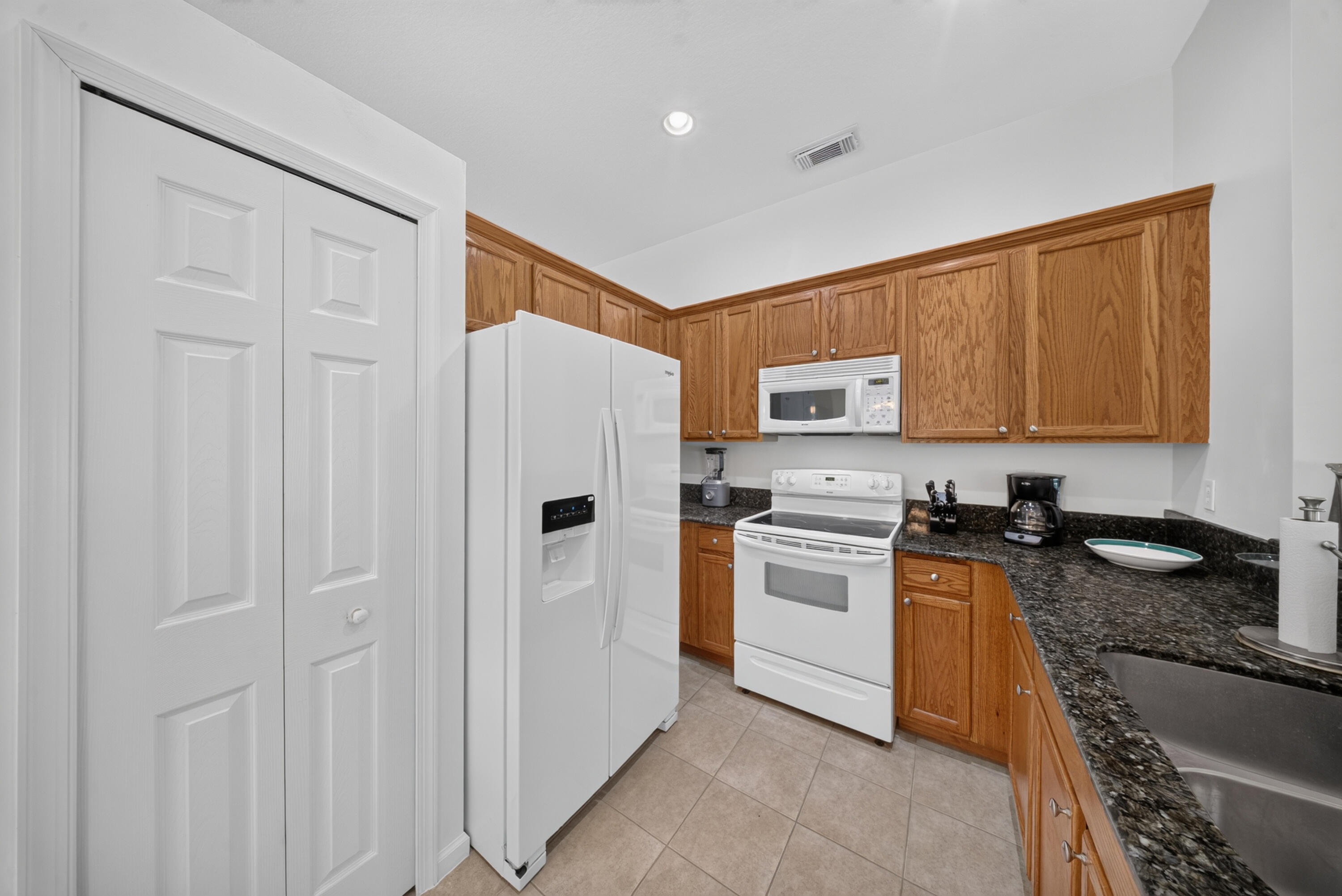 2325 Southwest Salmon Road Port St. Lucie, FL 34953 - Photo 12 of 35 DSC05985