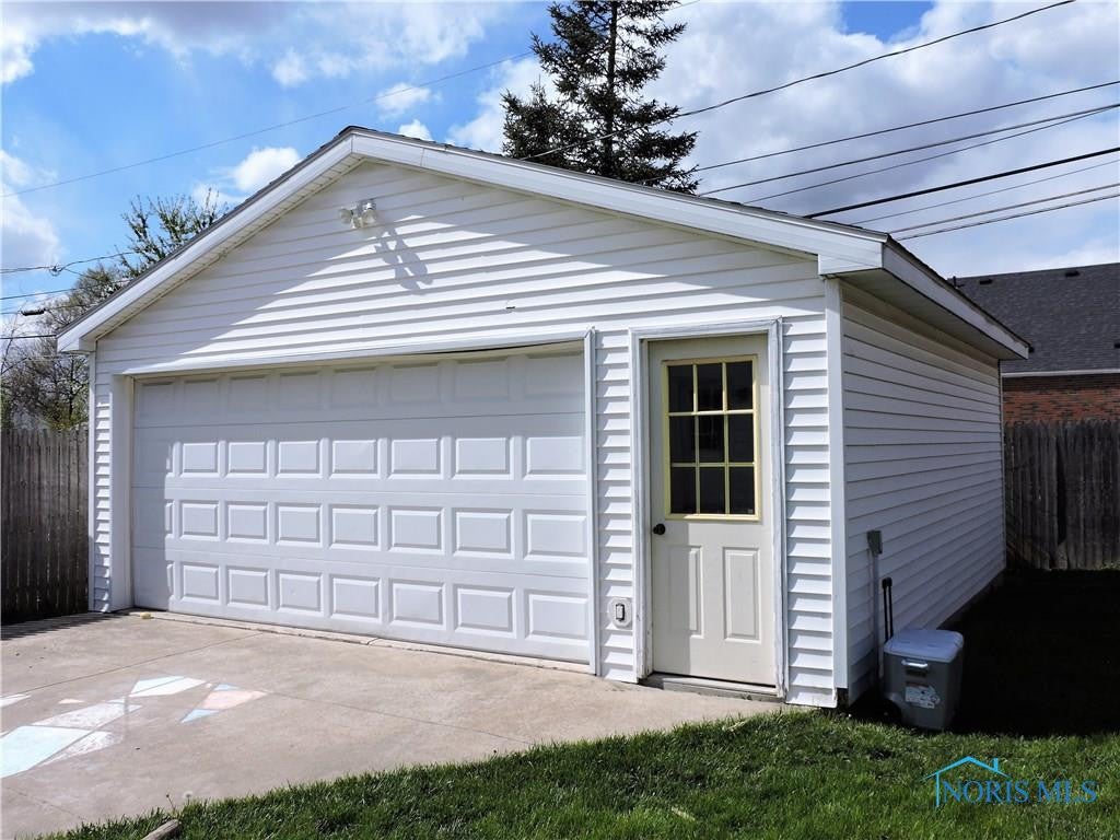 916 Waybridge Road Toledo, OH 43612 - Photo 15 of 17 Gallery Image 15
