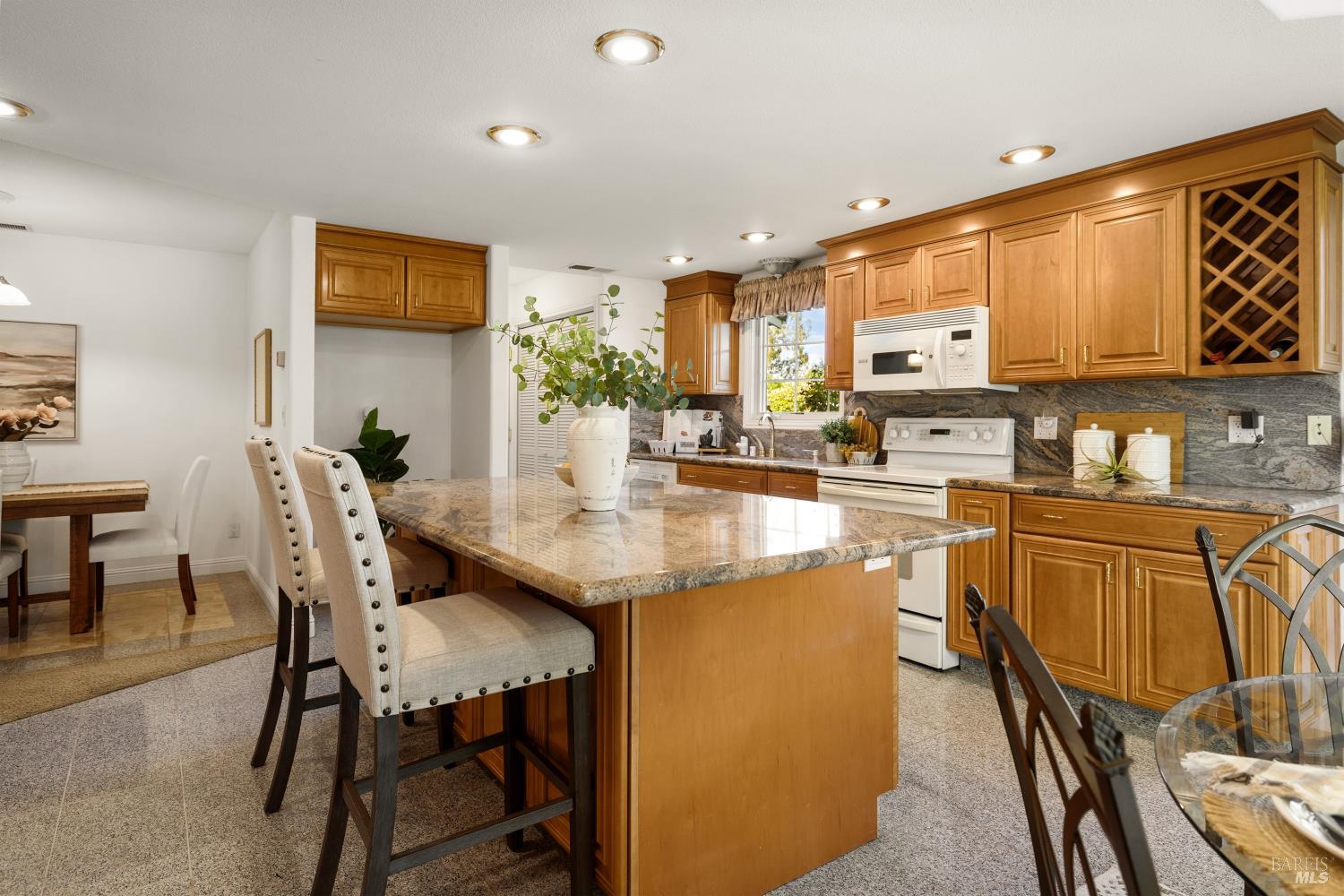 6811 Willow Road Vacaville, CA 95687 - Photo 31 of 95