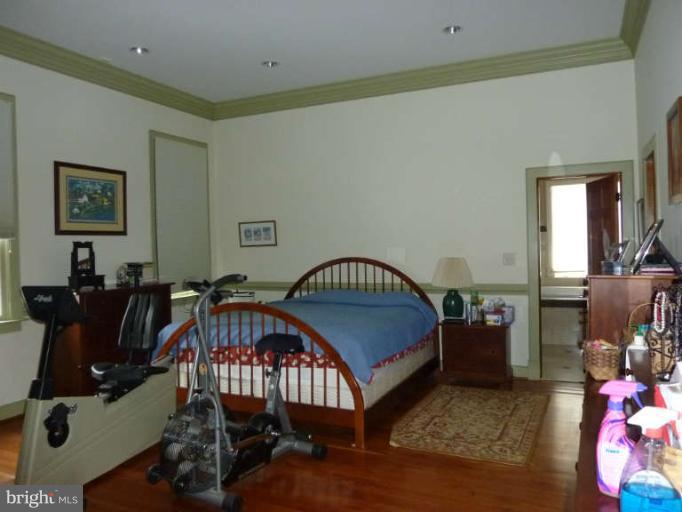 1003 Hiatt Road Winchester, VA 22603 - Photo 22 of 28 a bedroom with furniture and a window